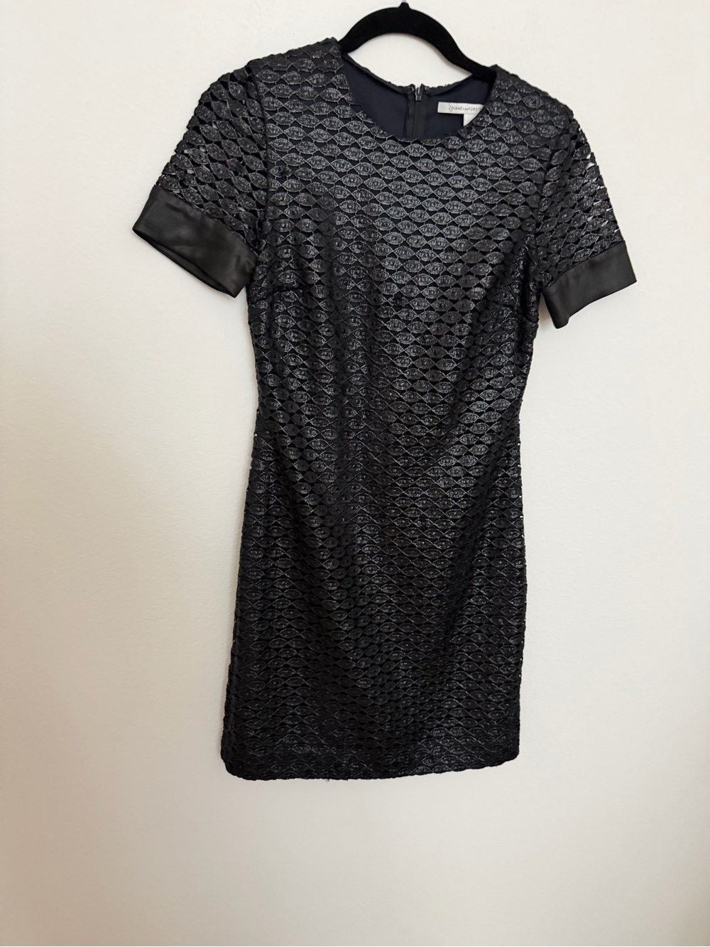 Diane Von Furstenberg Black Textured Short-Sleeve Mini Dress